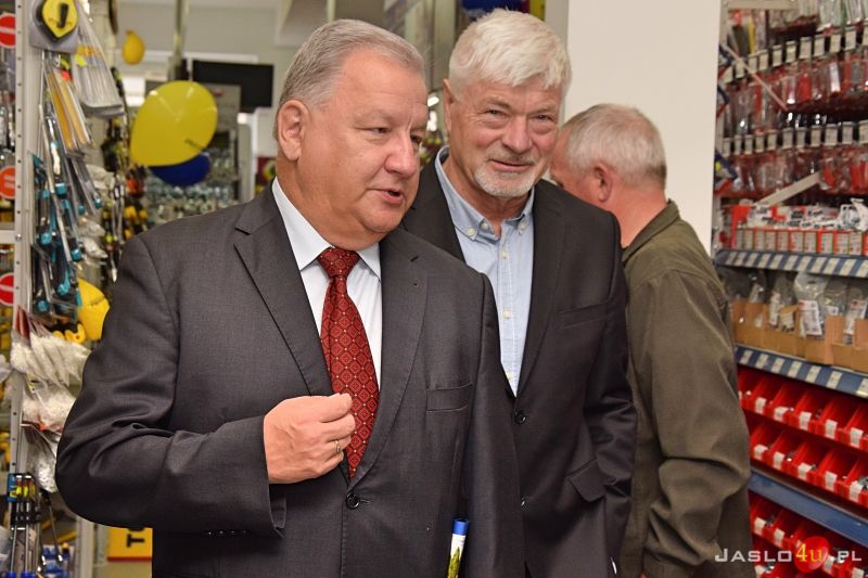 Otwarcie nowego marketu budowlanego "Pszczółka" w Jaśle