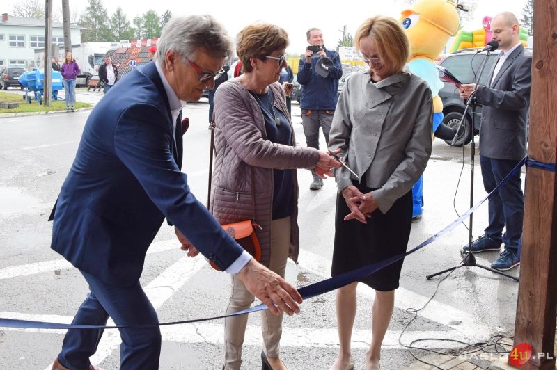 Otwarcie nowego marketu budowlanego "Pszczółka" w Jaśle