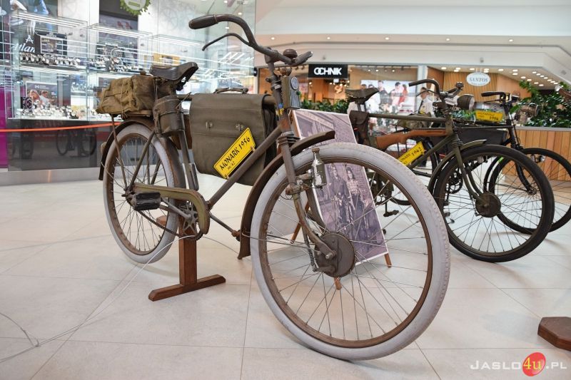 Wystawa zabytkowych rowerów w VIVO! Krosno