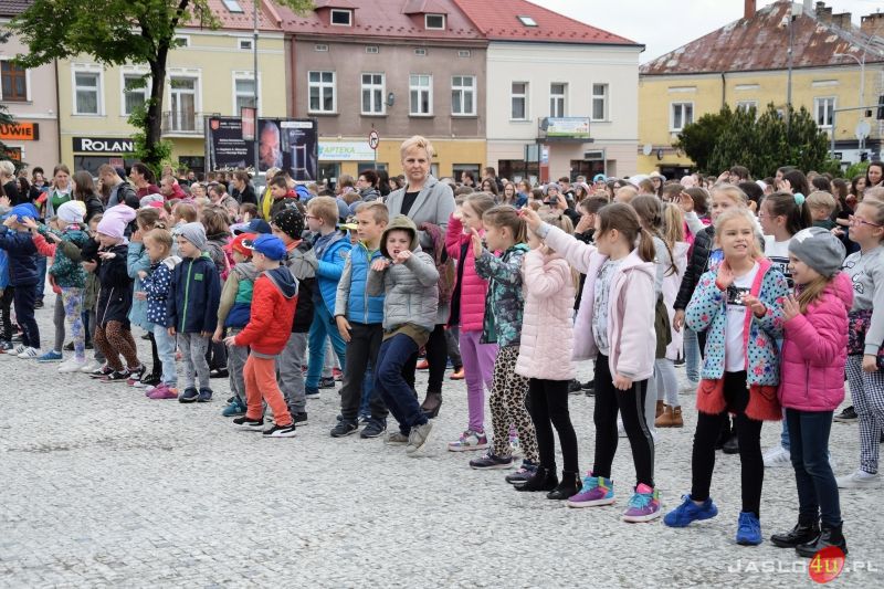 FISHMOB 2019 - Jasło tańczy dla św. Jana Pawła II