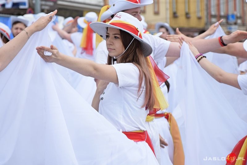 FISHMOB 2019 - Jasło tańczy dla św. Jana Pawła II