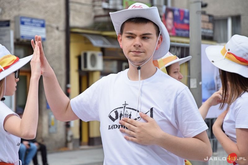 FISHMOB 2019 - Jasło tańczy dla św. Jana Pawła II