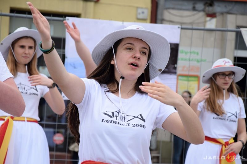 FISHMOB 2019 - Jasło tańczy dla św. Jana Pawła II