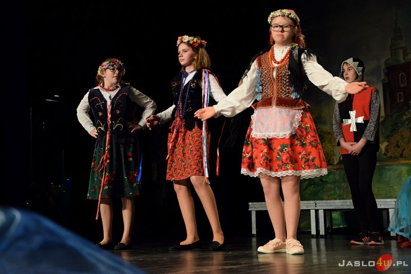 Integracyjne Spotkanie Twórczości Artystycznej Dzieci i Młodzieży