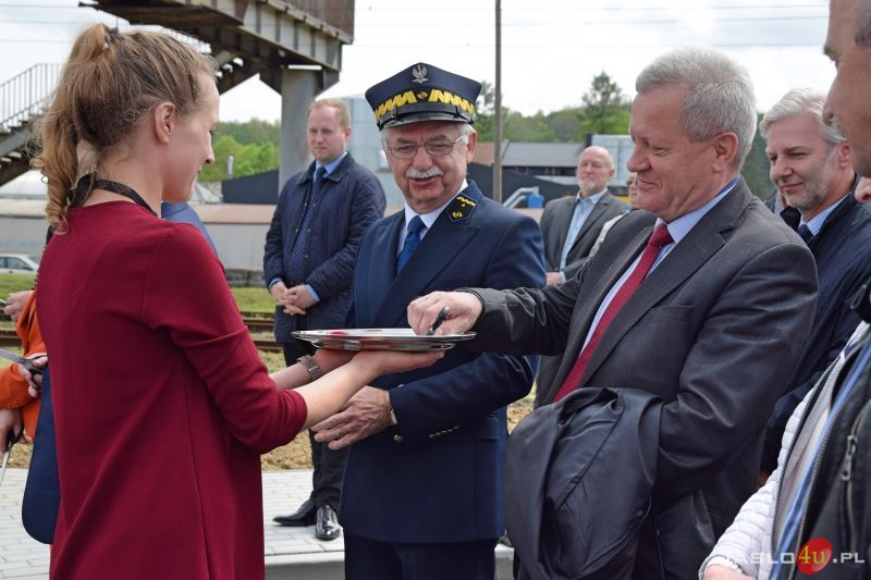 Uroczyste otwarcie zmodernizowanego dworca kolejowego w Bieczu