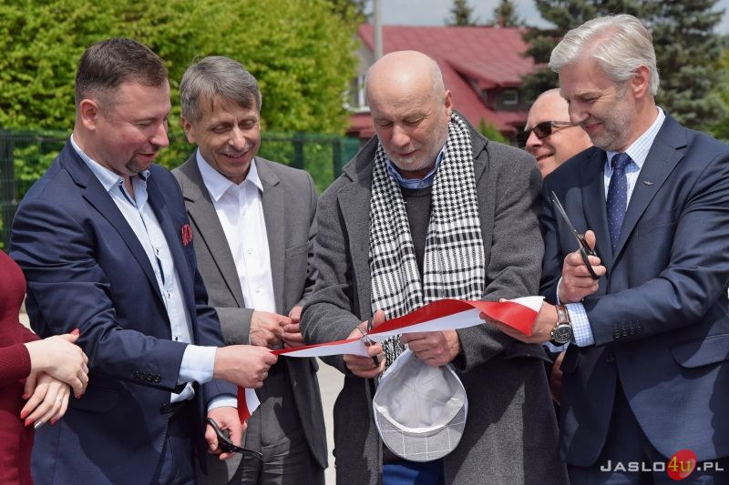 Uroczyste otwarcie zmodernizowanego dworca kolejowego w Bieczu