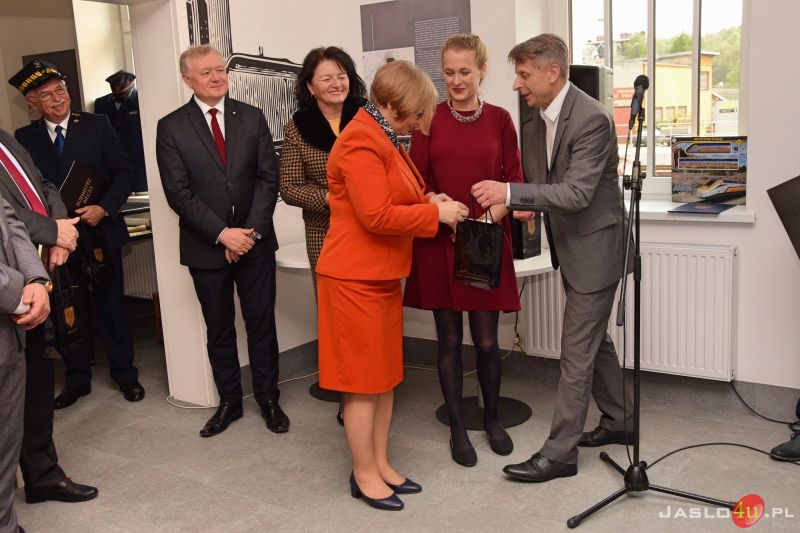 Uroczyste otwarcie zmodernizowanego dworca kolejowego w Bieczu
