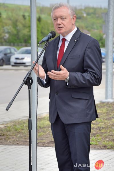 Uroczyste otwarcie zmodernizowanego dworca kolejowego w Bieczu