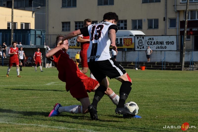 JKS Czarni 1910 Jasło vs Tempo Nienaszów (2:5)