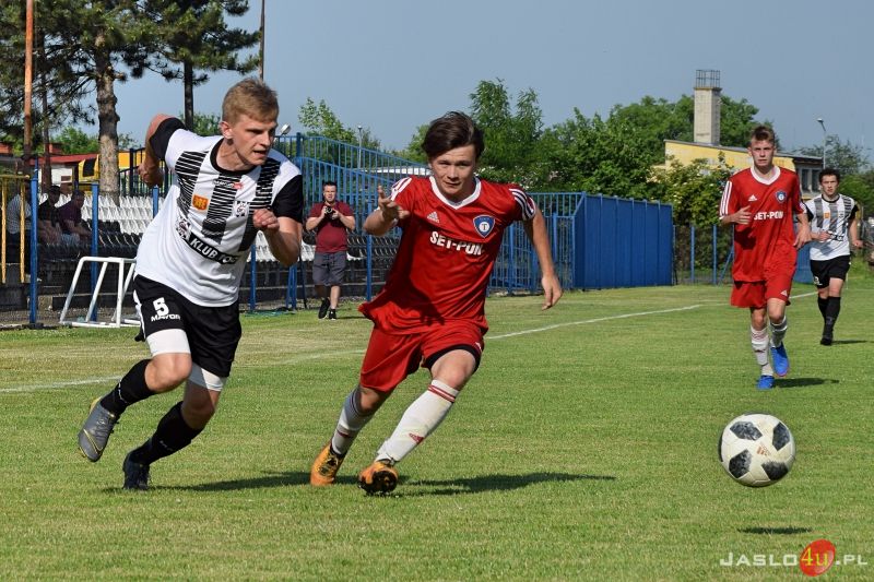 JKS Czarni 1910 Jasło vs Tempo Nienaszów (2:5)