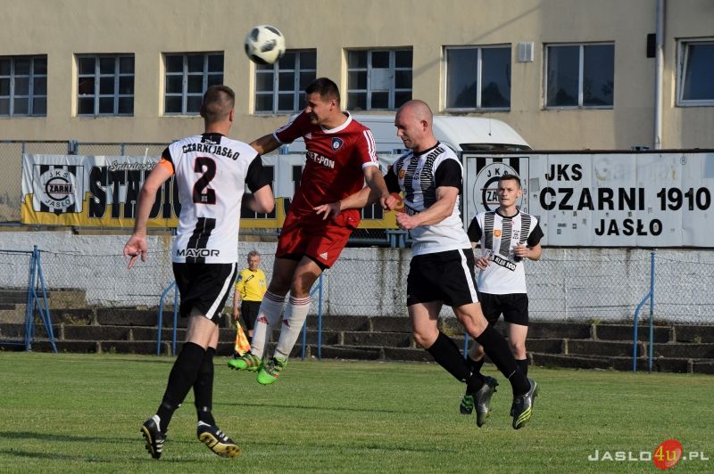 JKS Czarni 1910 Jasło vs Tempo Nienaszów (2:5)