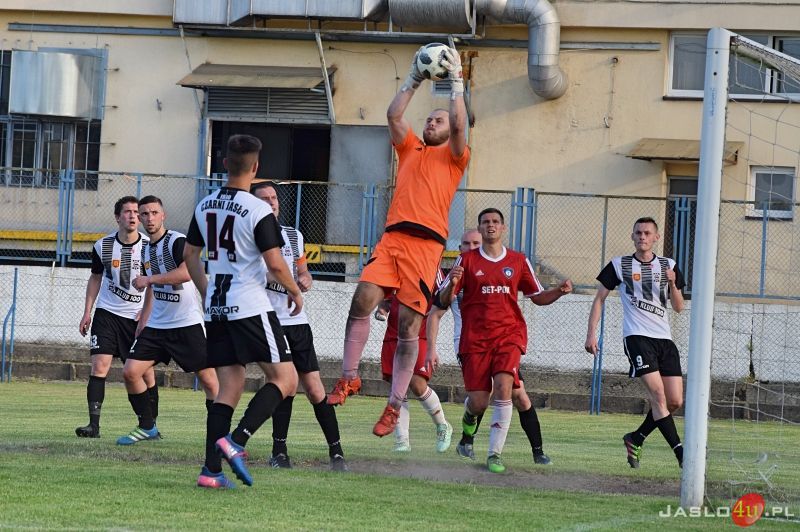 JKS Czarni 1910 Jasło vs Tempo Nienaszów (2:5)