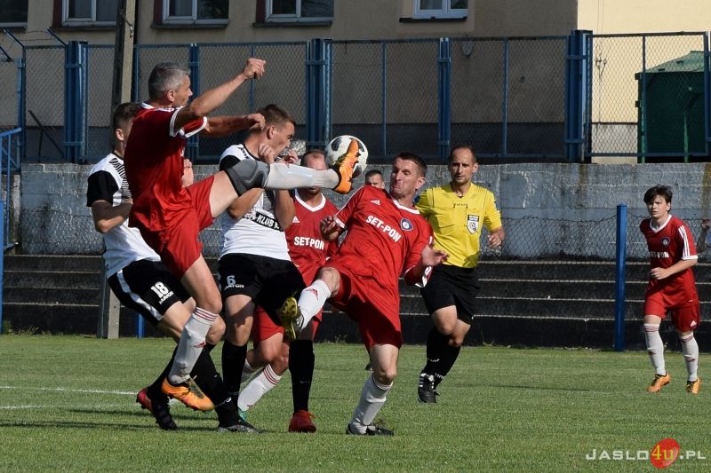 JKS Czarni 1910 Jasło vs Tempo Nienaszów (2:5)
