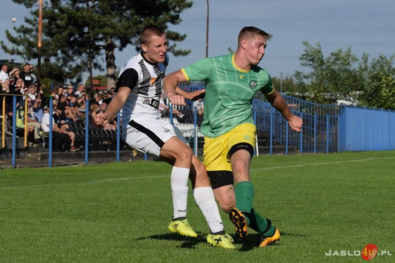 LKS Czeluśnica vs JKS Czarni 1910 Jasło (0:1)