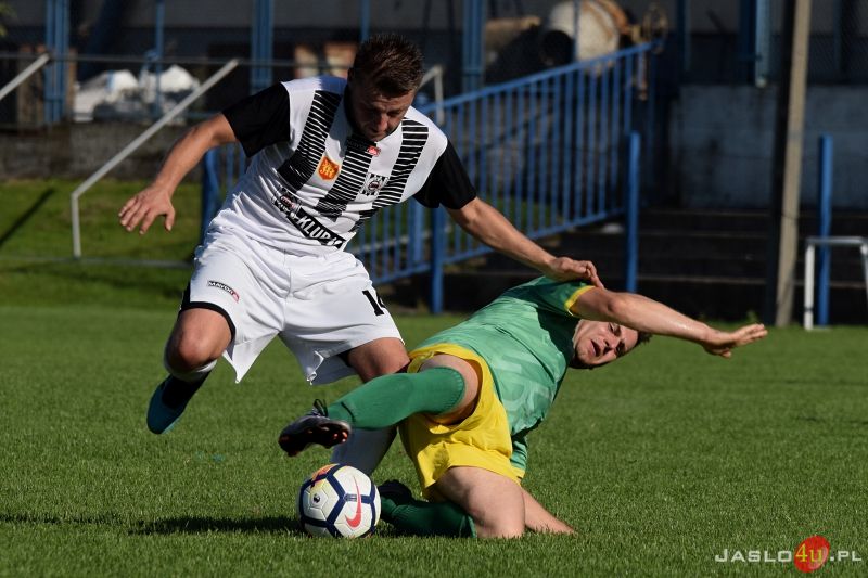 LKS Czeluśnica vs JKS Czarni 1910 Jasło (0:1)