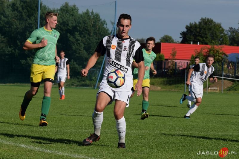 LKS Czeluśnica vs JKS Czarni 1910 Jasło (0:1)