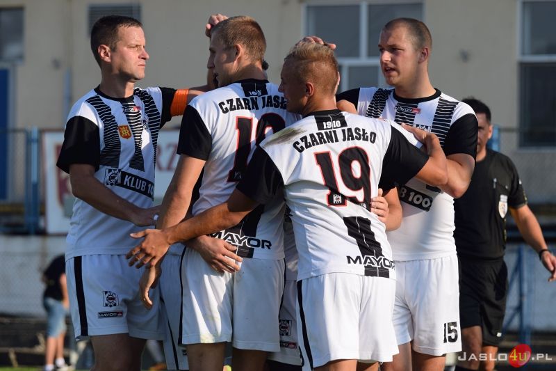 JKS Czarni 1910 Jasło vs LKS Skołyszyn (2:0)