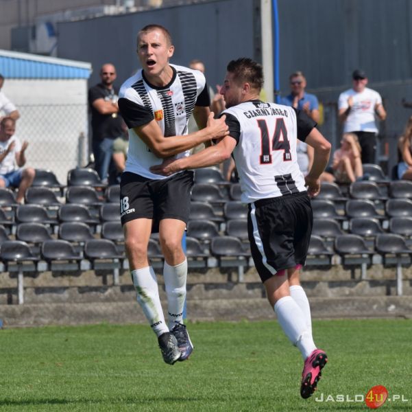 JKS Czarni 1910 Jasło vs OKS Markiewicza Krosno (3:0)