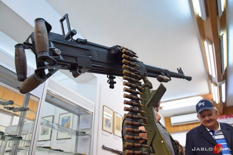 Wystawa broni historycznej i współczesnej w Muzeum Regionalnym w Jaśle