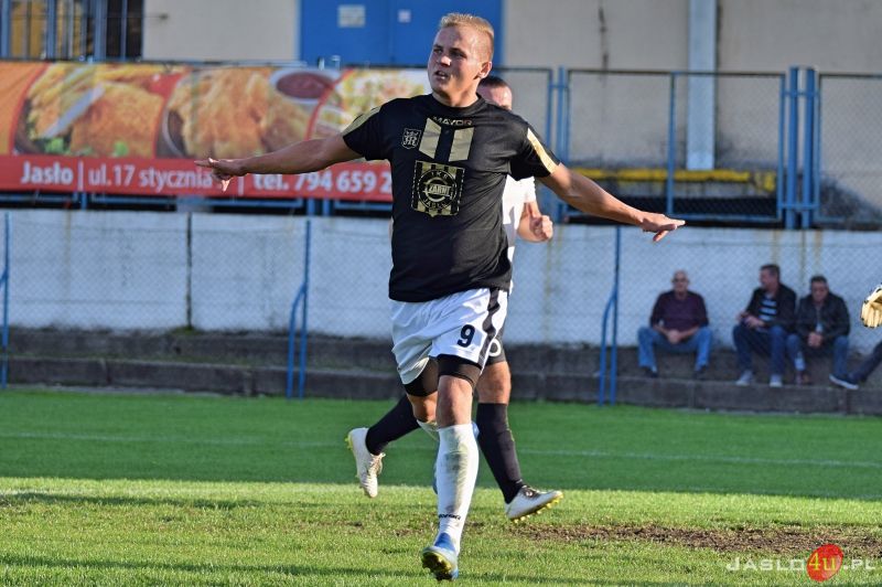 JKS Czarni 1910 Jasło vs GKS Zamczysko Odrzykoń (2:1)