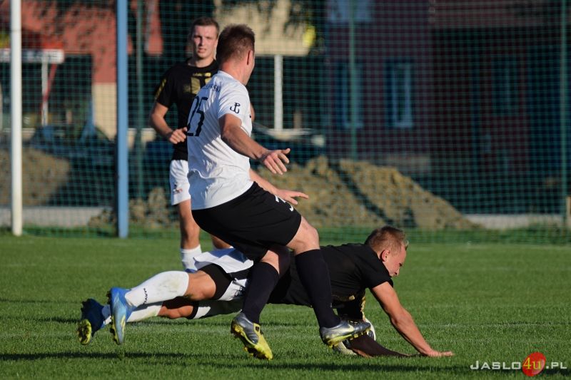 JKS Czarni 1910 Jasło vs GKS Zamczysko Odrzykoń (2:1)