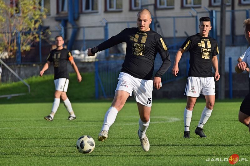 JKS Czarni 1910 Jasło vs GKS Zamczysko Odrzykoń (2:1)
