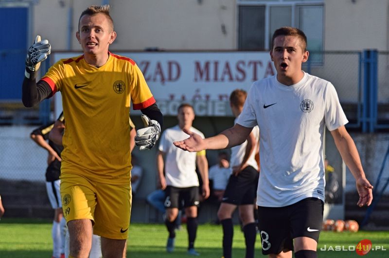 JKS Czarni 1910 Jasło vs GKS Zamczysko Odrzykoń (2:1)