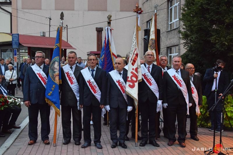 Odsłonięcie pomnika Żołnierzy Wyklętych w Jaśle