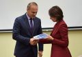 Samorządowcom wręczono symboliczne czeki