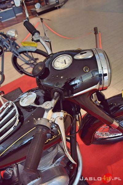 Wystawa zabytkowych motocykli w galerii VIVO! Krosno