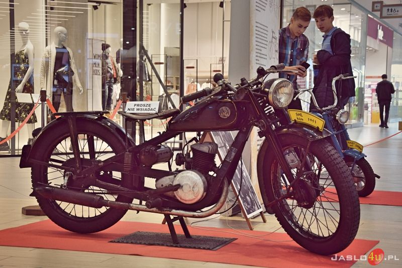 Wystawa zabytkowych motocykli w galerii VIVO! Krosno