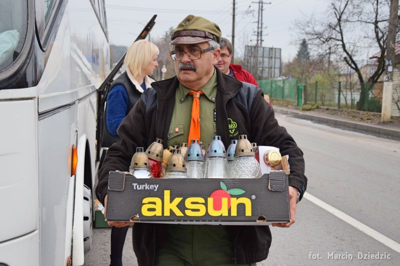 Akcja - Znicze na polskich grobach na ziemi lwowskiej (dzień 1)