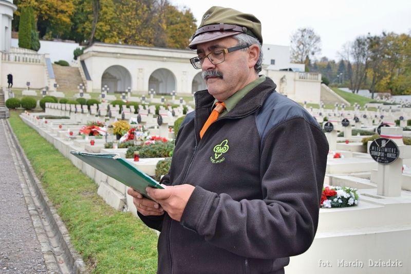 Akcja - Znicze na polskich grobach na ziemi lwowskiej (dzień 1)