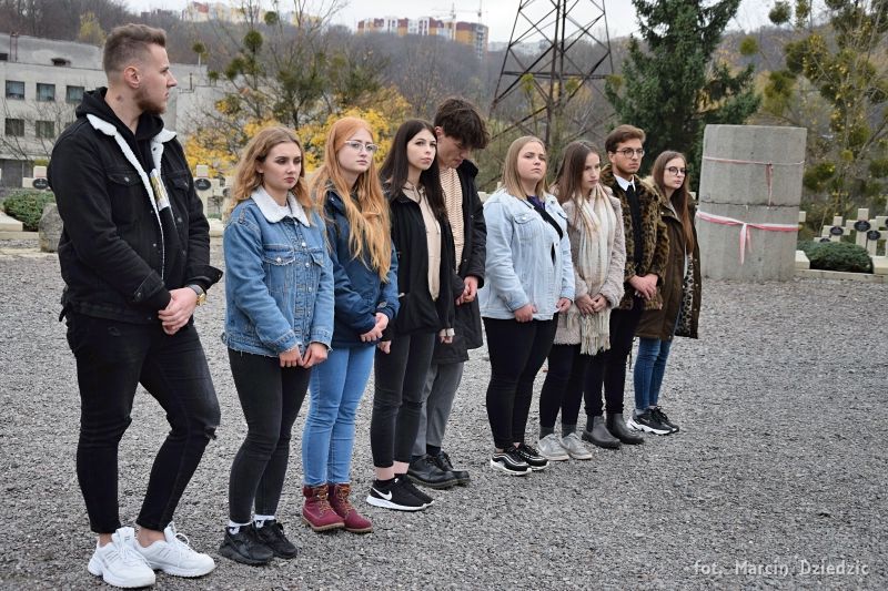 Akcja - Znicze na polskich grobach na ziemi lwowskiej (dzień 1)