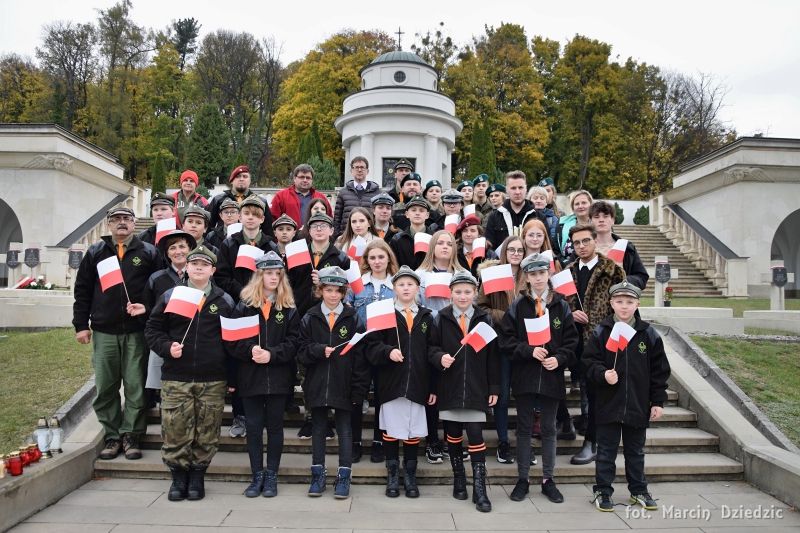 Akcja - Znicze na polskich grobach na ziemi lwowskiej (dzień 1)