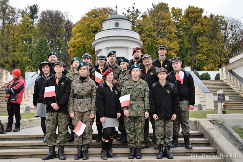 Akcja - Znicze na polskich grobach na ziemi lwowskiej (dzień 1)