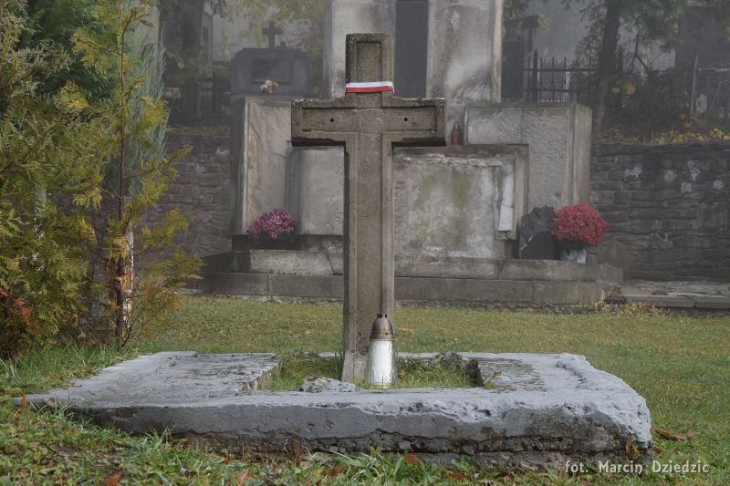 Akcja - Znicze na polskich grobach na ziemi lwowskiej (cmentarz Janowski i Wzgórza Wuleckie)