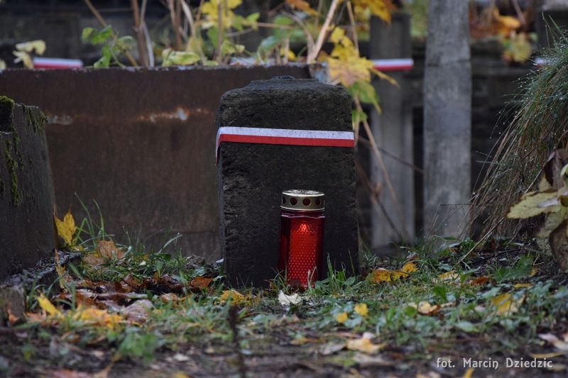 Akcja - Znicze na polskich grobach na ziemi lwowskiej (cmentarz Janowski i Wzgórza Wuleckie)