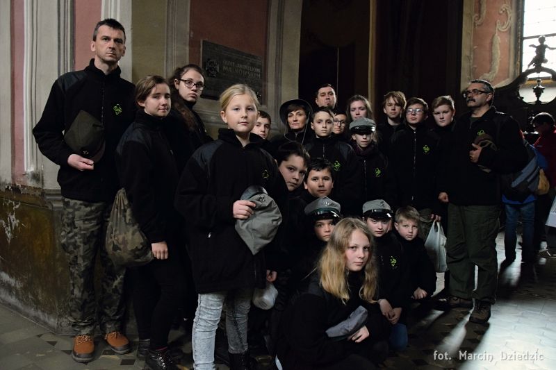 Akcja - Znicze na polskich grobach na ziemi lwowskiej (cmentarz Janowski i Wzgórza Wuleckie)