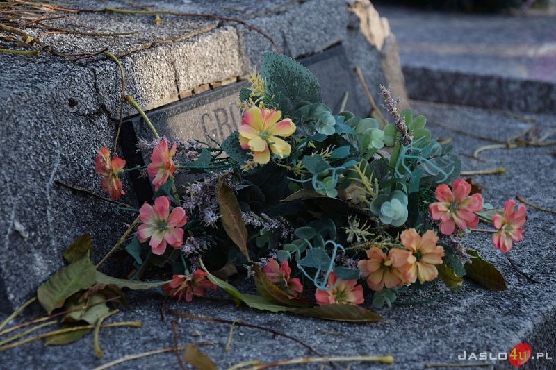 Dzień Wszystkich Świętych 2019 na jasielskich cmentarzach