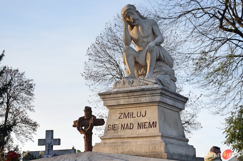 Dzień Wszystkich Świętych 2019 na jasielskich cmentarzach