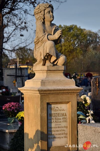Dzień Wszystkich Świętych 2019 na jasielskich cmentarzach