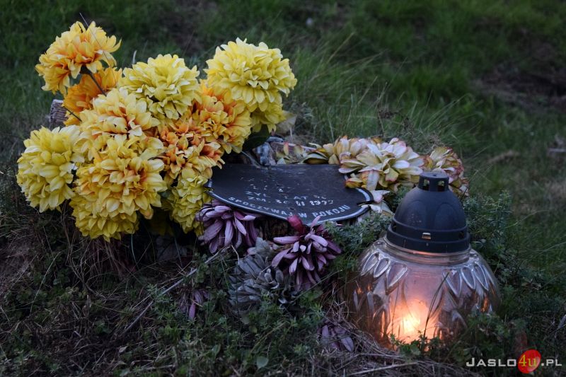 Dzień Wszystkich Świętych 2019 na jasielskich cmentarzach
