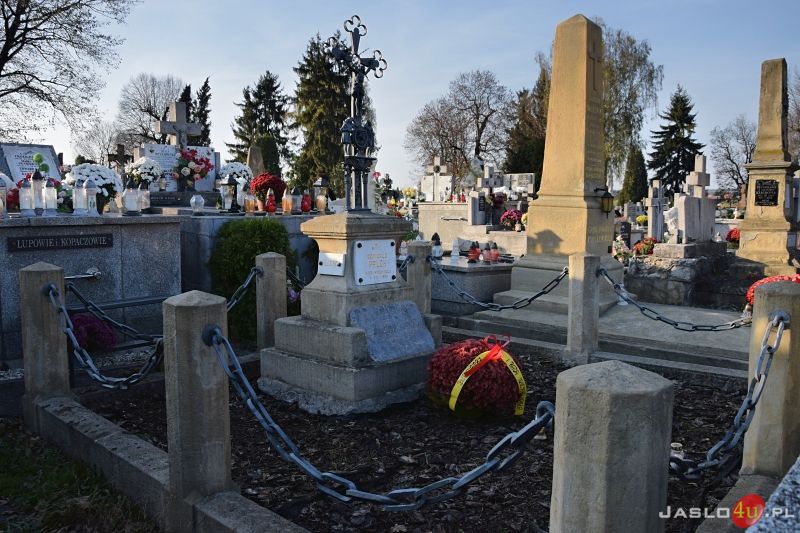 Dzień Wszystkich Świętych 2019 na jasielskich cmentarzach