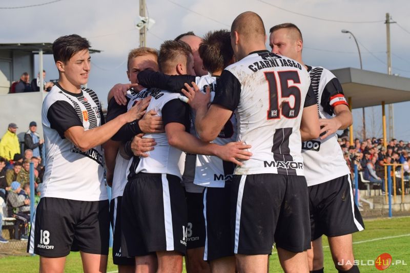 JKS Czarni 1910 Jasło vs MKS ARŁAMÓW Ustrzyki Dolne
