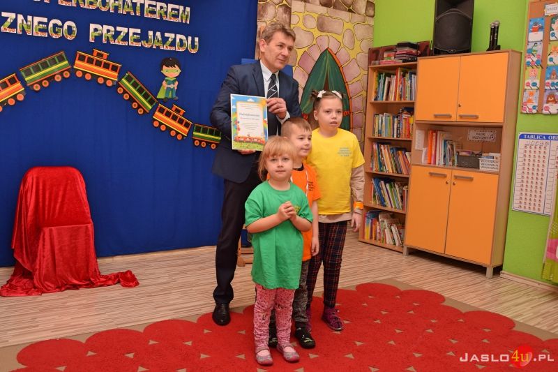 Kampania "Bezpieczny Przejazd" w Bajkowym Przedszkolu