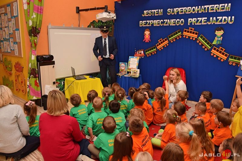 Kampania "Bezpieczny Przejazd" w Bajkowym Przedszkolu