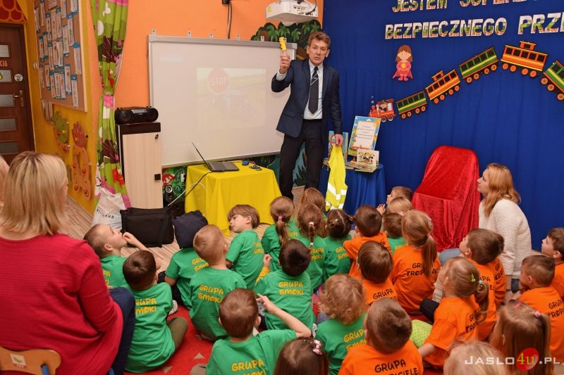 Kampania "Bezpieczny Przejazd" w Bajkowym Przedszkolu
