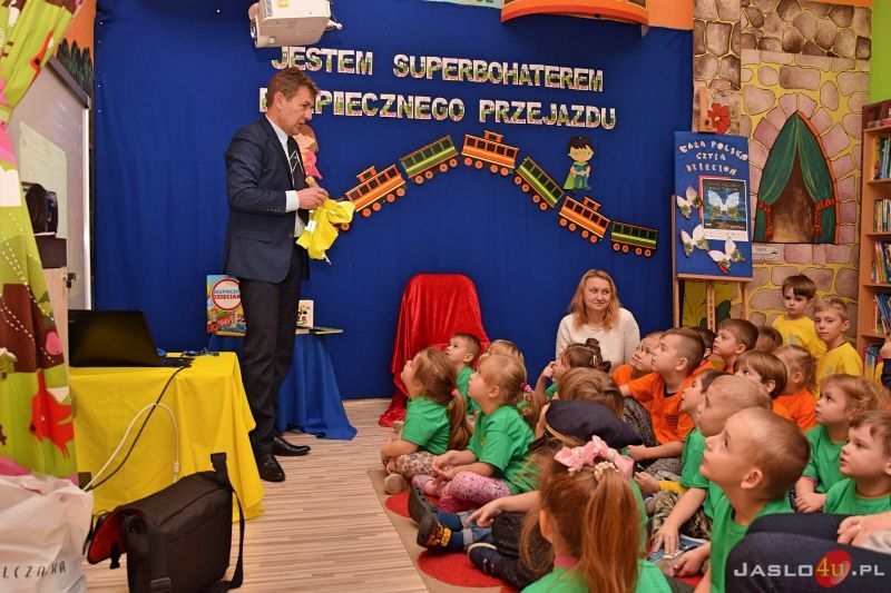 Kampania "Bezpieczny Przejazd" w Bajkowym Przedszkolu