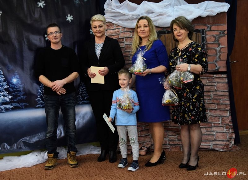 Konkurs na "Rodzinny stroik świąteczny"